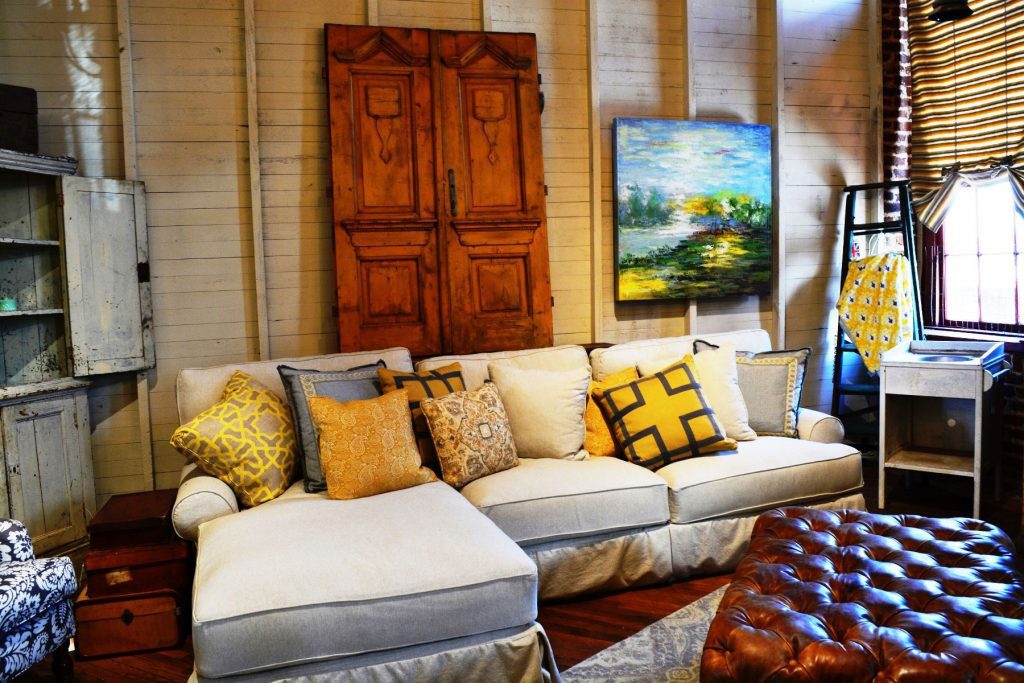 english-cottage-green-front