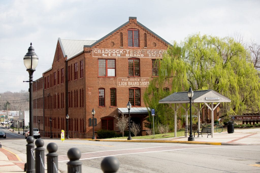 Farmville Green Front Store